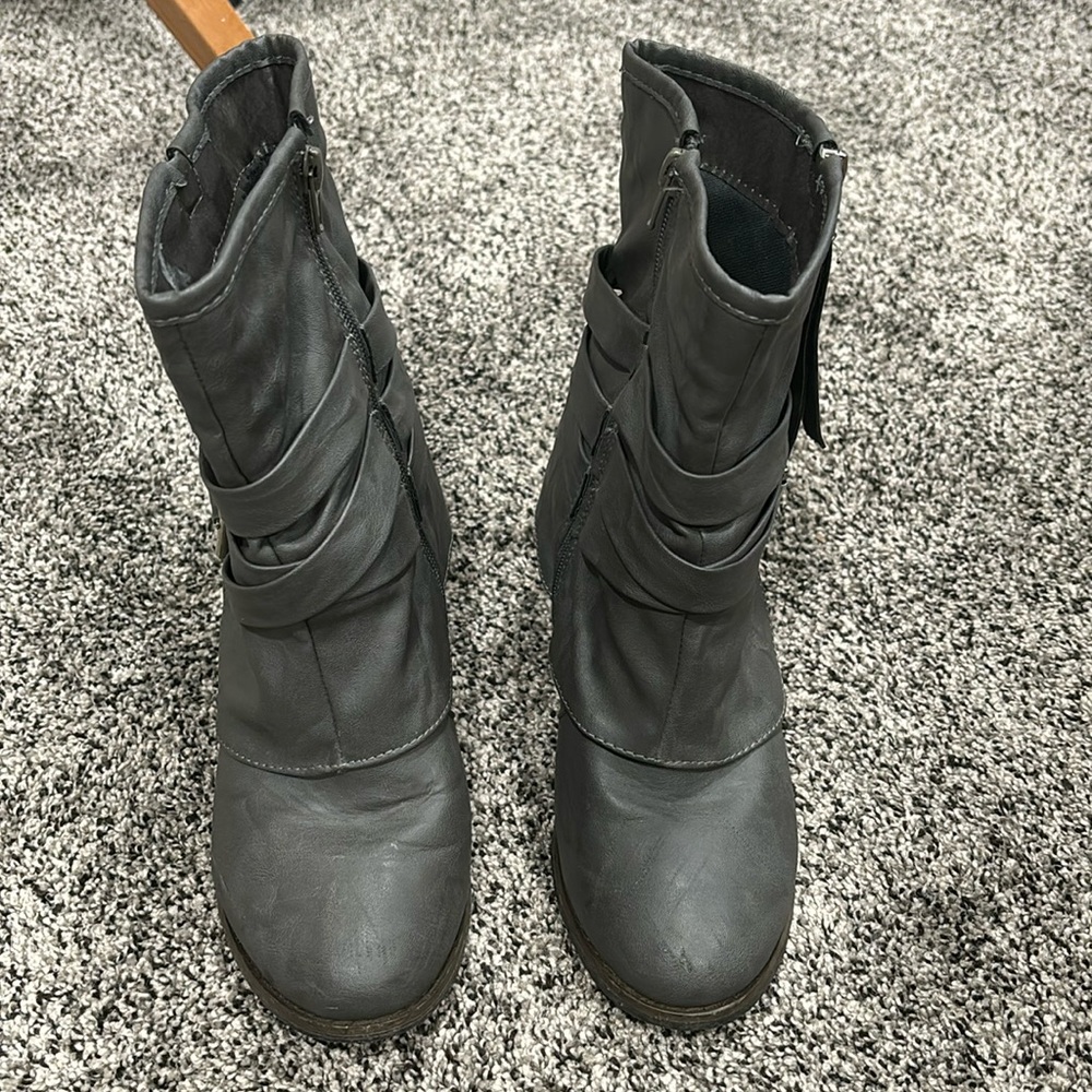 Grey vanity booties